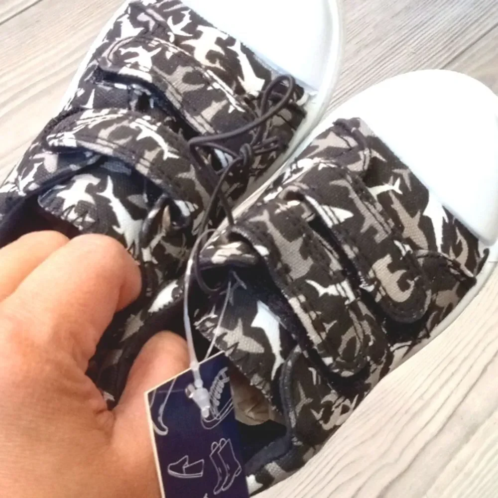 (17-3869)  K Komforme Shoes  Sz 7